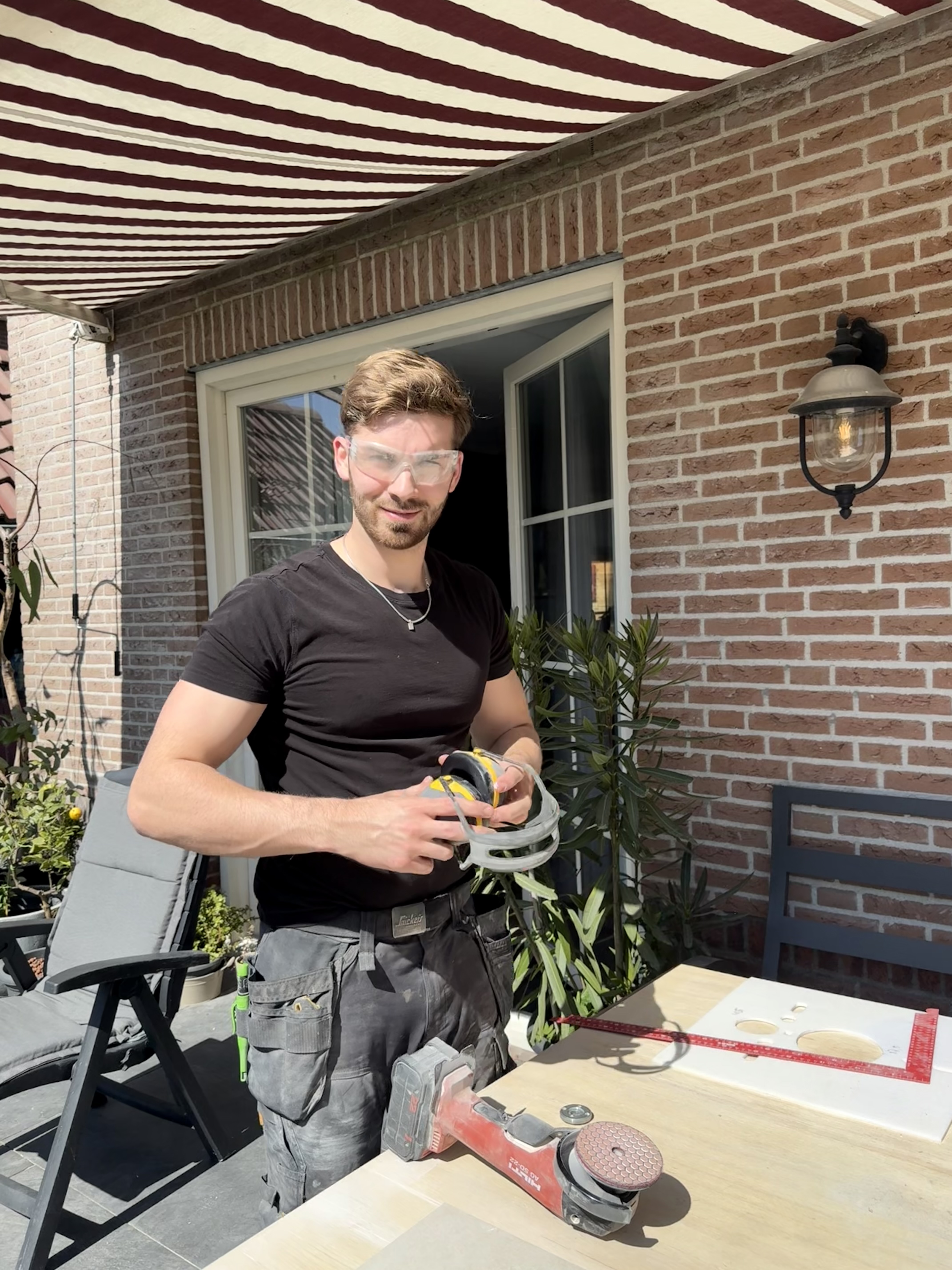 Arne aan het werk